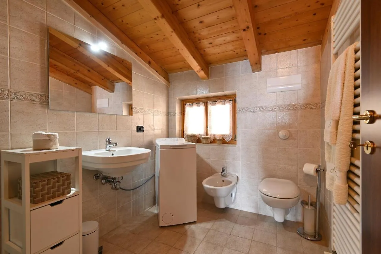 Apartment Appartamento Maja - Theater Home Tignale